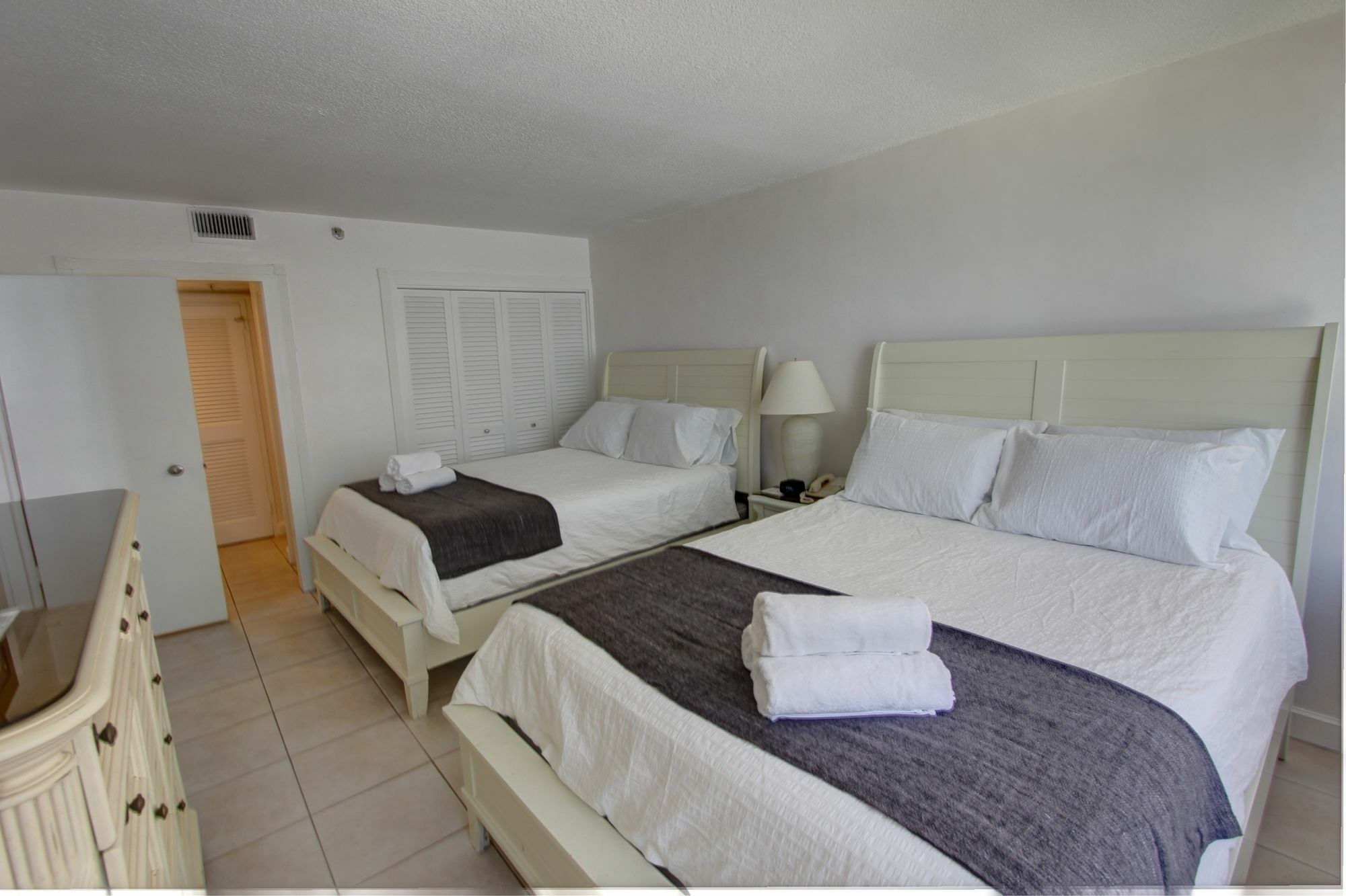 Private Apartments By Vacations On Miami Beach Bagian luar foto