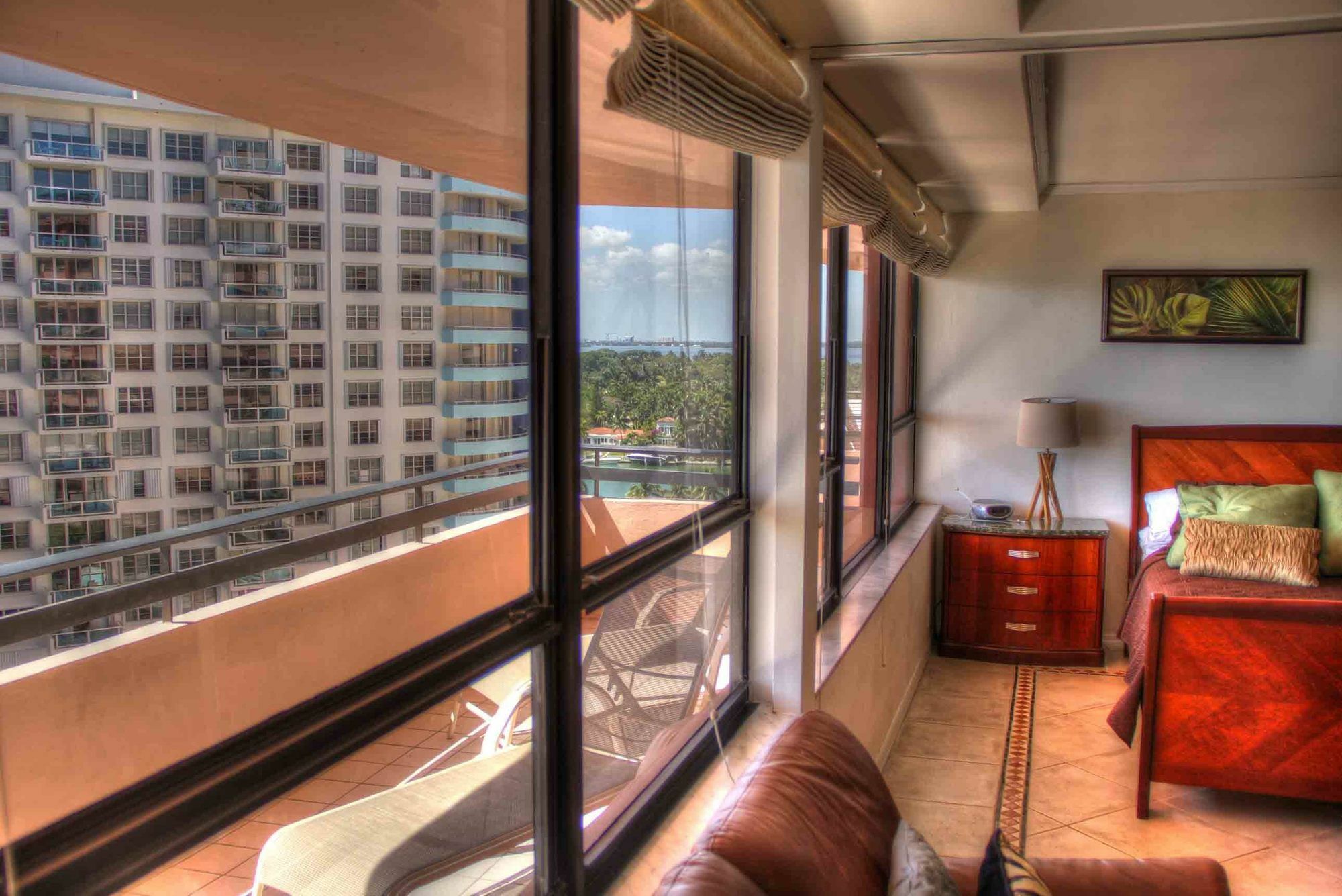Private Apartments By Vacations On Miami Beach Bagian luar foto