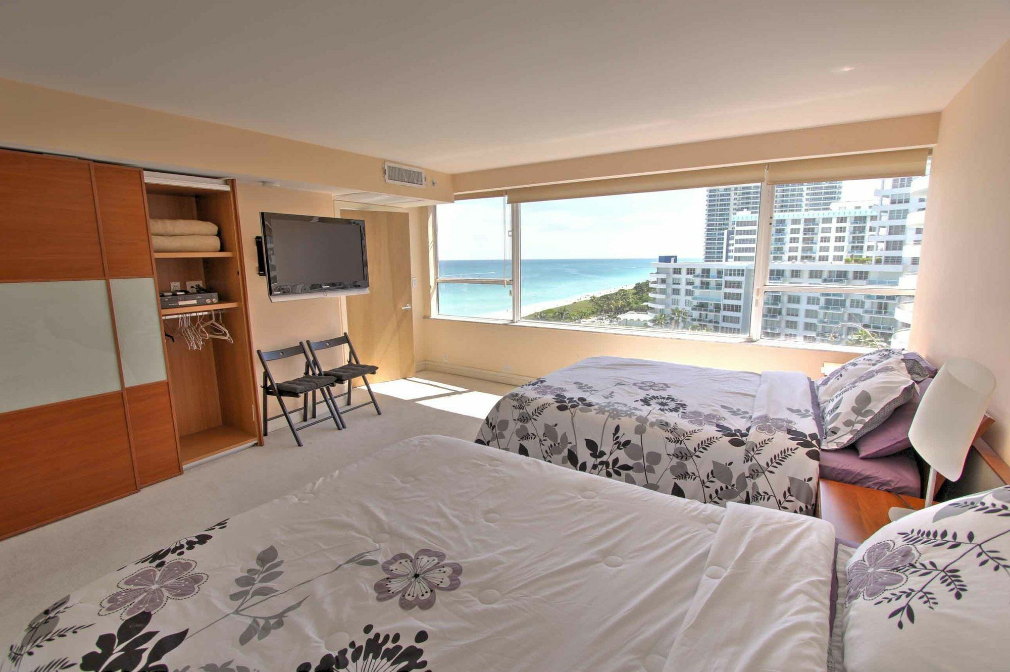 Private Apartments By Vacations On Miami Beach Bagian luar foto